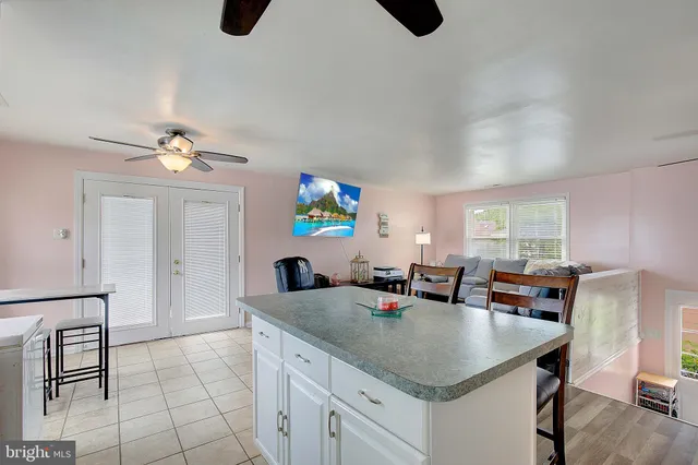 $480,000 | 1220 Grove Avenue, Shady Side, MD 20764