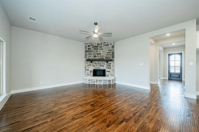 $465,000 | 424 Deer Lane, Celeste, TX 75423