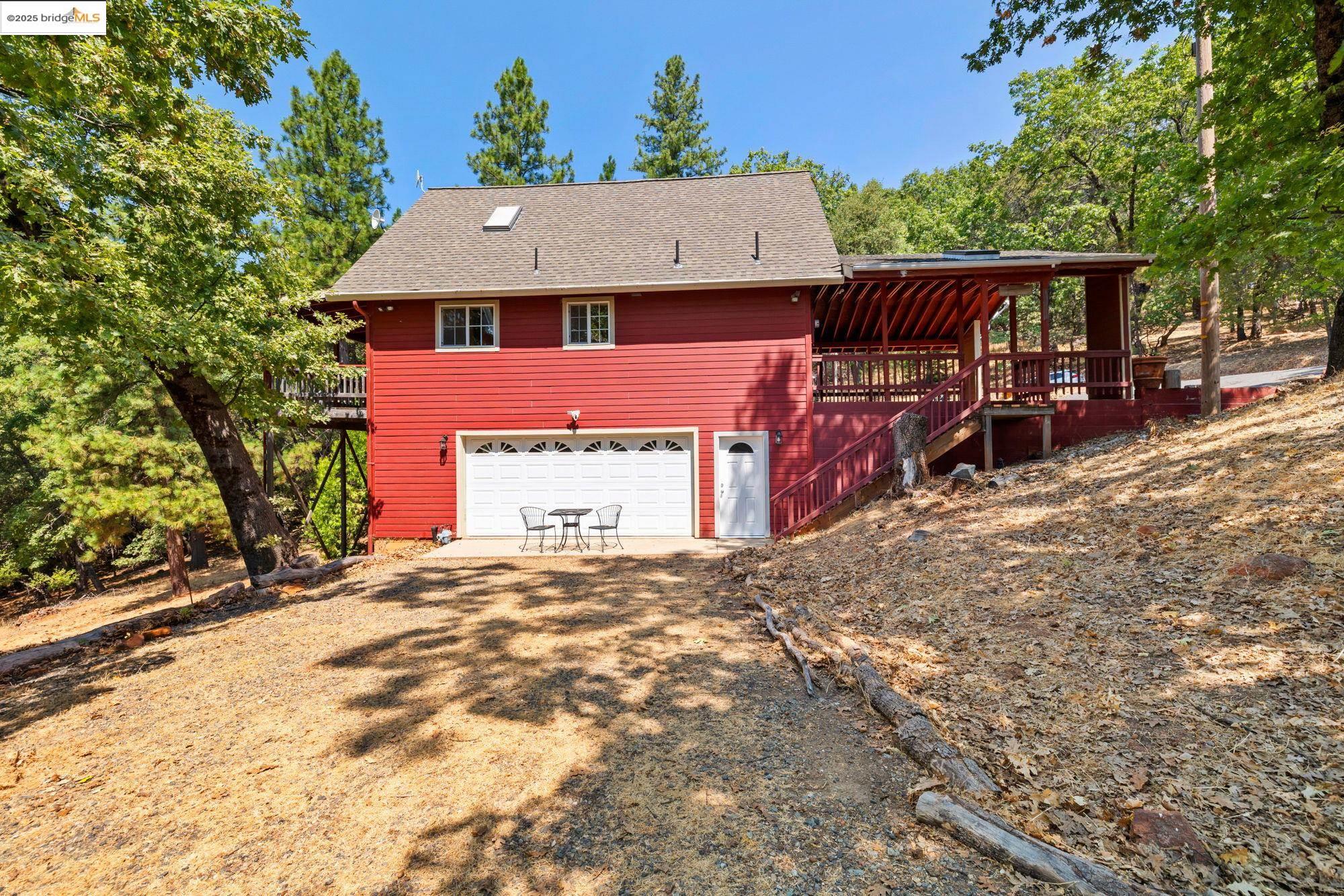 14799 Big Hill Road Sonora, CA 95370 - Photo 4 of 60 Side view of Accessory Dwelling Unit