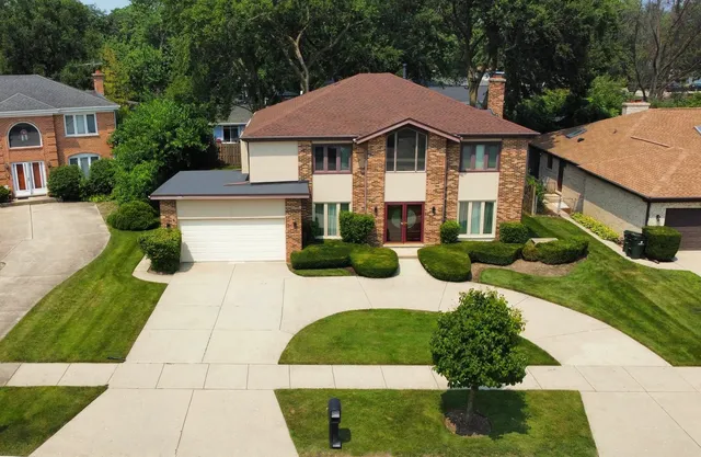 $6,450 | 3320 Lakewood Court, Glenview, IL 60026