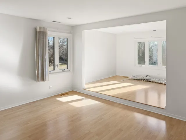 $6,450 | 3320 Lakewood Court, Glenview, IL 60026