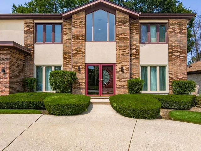 $6,450 | 3320 Lakewood Court, Glenview, IL 60026