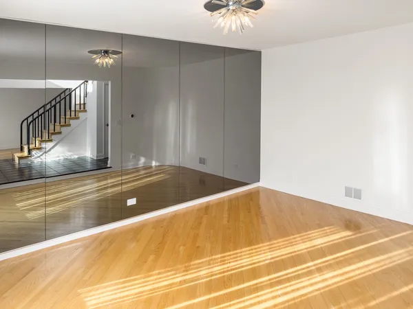 $6,290 | 3320 Lakewood Court, Glenview, IL 60026