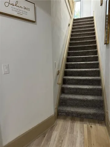 $205,000 | 727 South 10th Street, St. Joseph, MO 64501