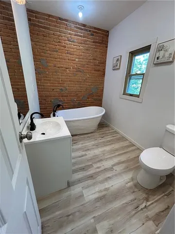 $205,000 | 727 South 10th Street, St. Joseph, MO 64501