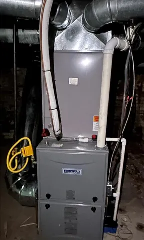 $205,000 | 727 South 10th Street, St. Joseph, MO 64501