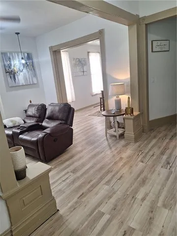 $205,000 | 727 South 10th Street, St. Joseph, MO 64501