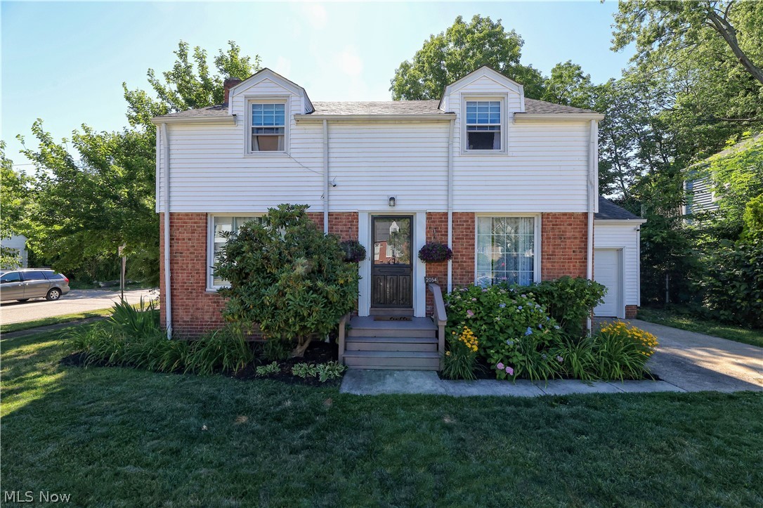 2054 Revere Road Cleveland Heights, OH 44118 - Photo 1 of 23 Gallery Image 1