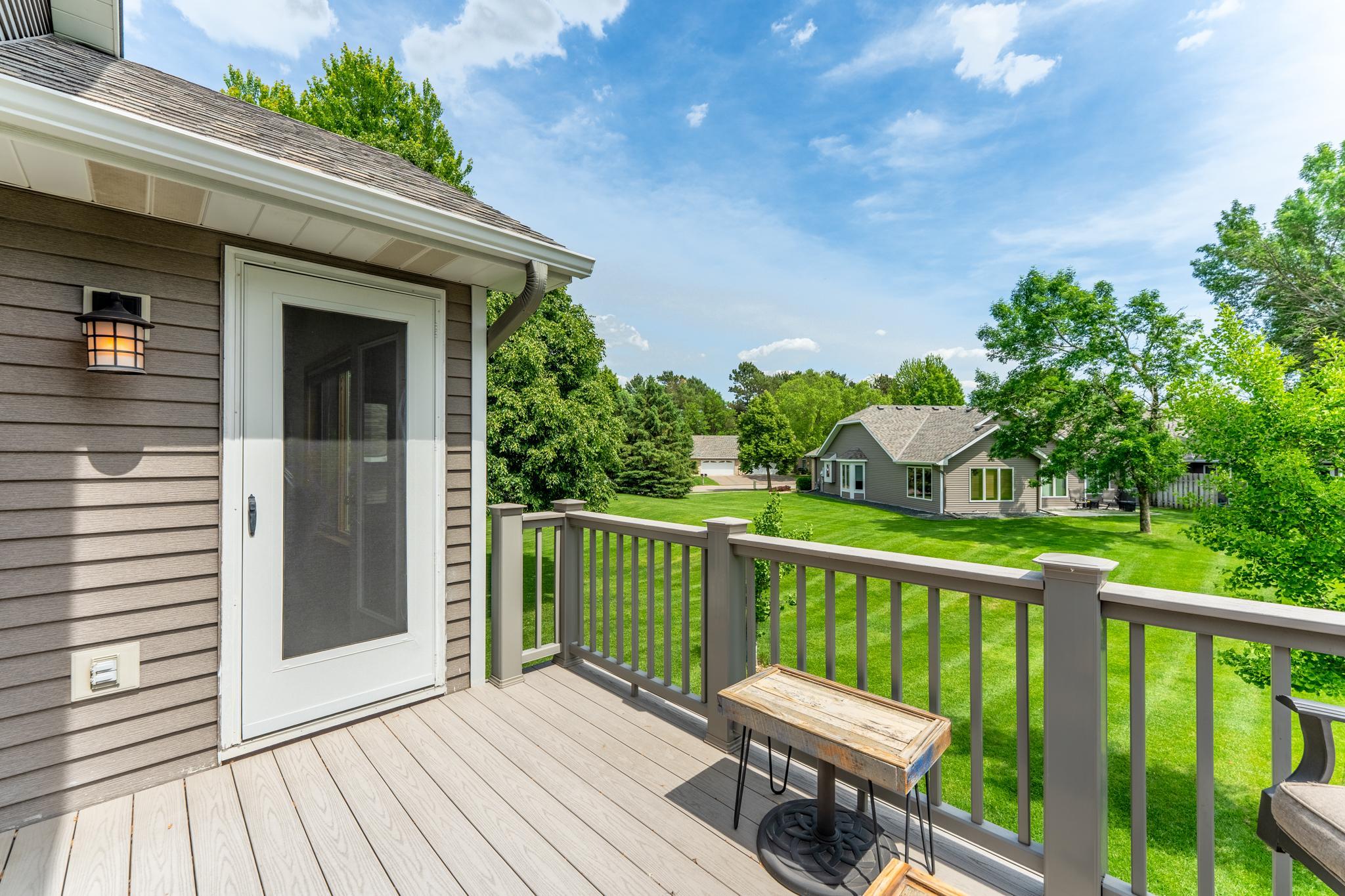 3022 Highpointe Curve Roseville, MN 55113 - Photo 7 of 38