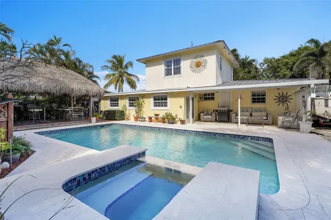 $649,000 | 108 Southeast 14th Court, Deerfield Beach, FL 33441