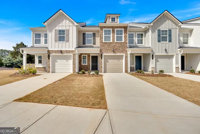 $283,990 | 107 Village Green Drive, Unit 170, Adairsville, GA 30103