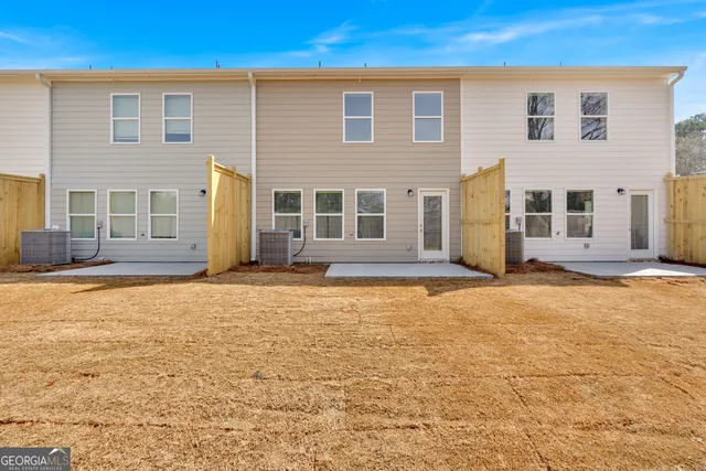 $283,990 | 107 Village Green Drive, Unit 170, Adairsville, GA 30103