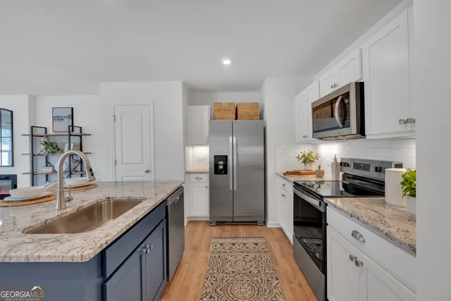 $283,990 | 107 Village Green Drive, Unit 170, Adairsville, GA 30103