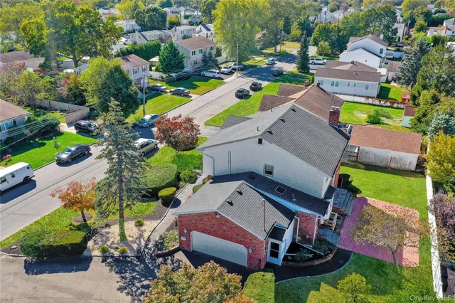 $789,999 | 1538 10th Street, West Babylon, NY 11704