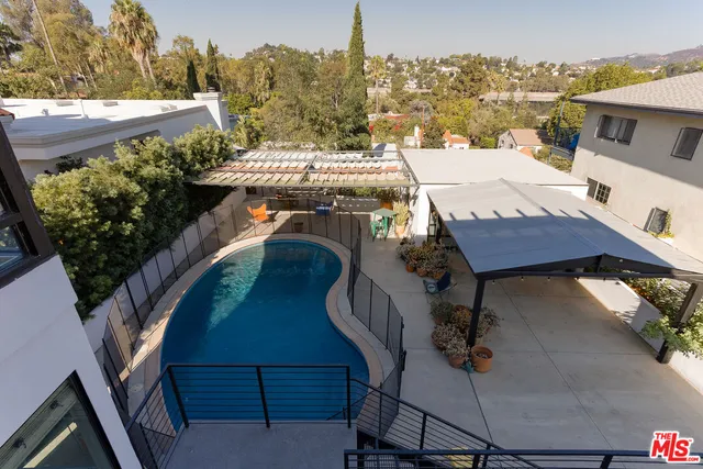 $11,900 | 2287 Glendale Boulevard, Los Angeles, CA 90039