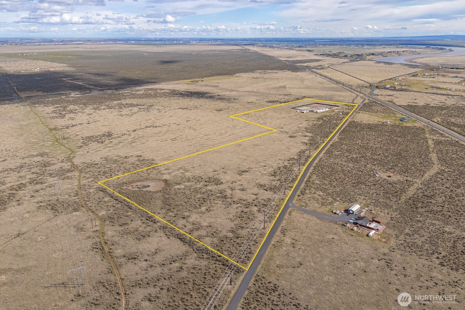 11061 Neppel Road Northeast Moses Lake, WA 98837 - Photo 21 of 24 a view of beach and ocean