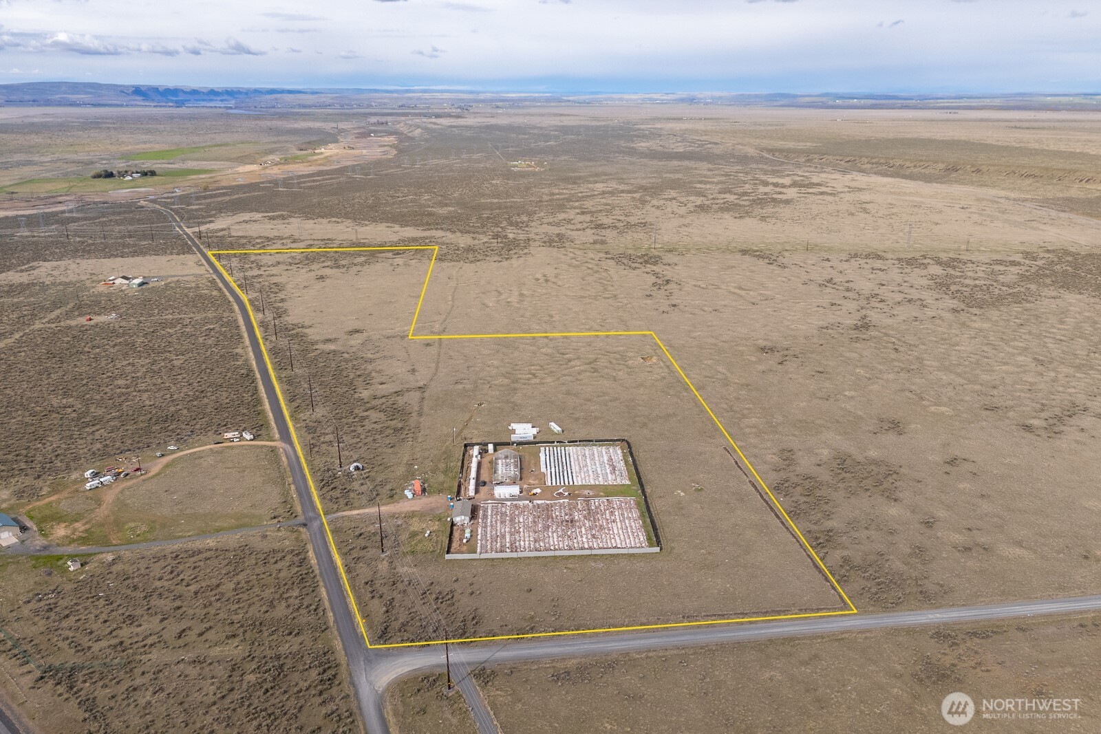 11061 Neppel Road Northeast Moses Lake, WA 98837 - Photo 24 of 24 a view of wooden floor