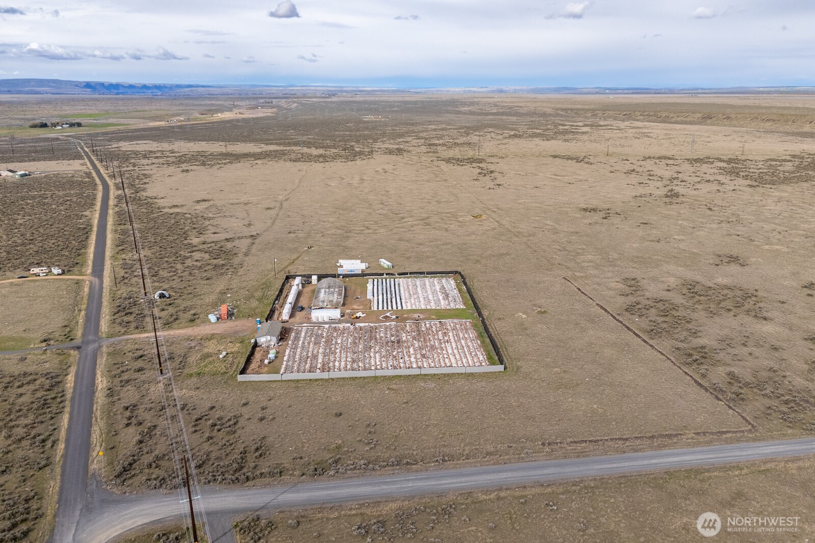 11061 Neppel Road Northeast Moses Lake, WA 98837 - Photo 4 of 24 a view of sky view