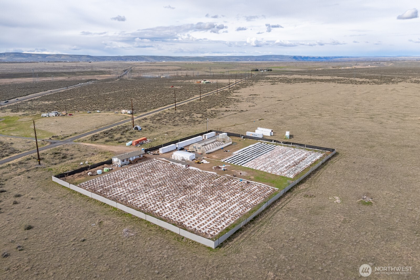 11061 Neppel Road Northeast Moses Lake, WA 98837 - Photo 6 of 24 a view of a ocean view