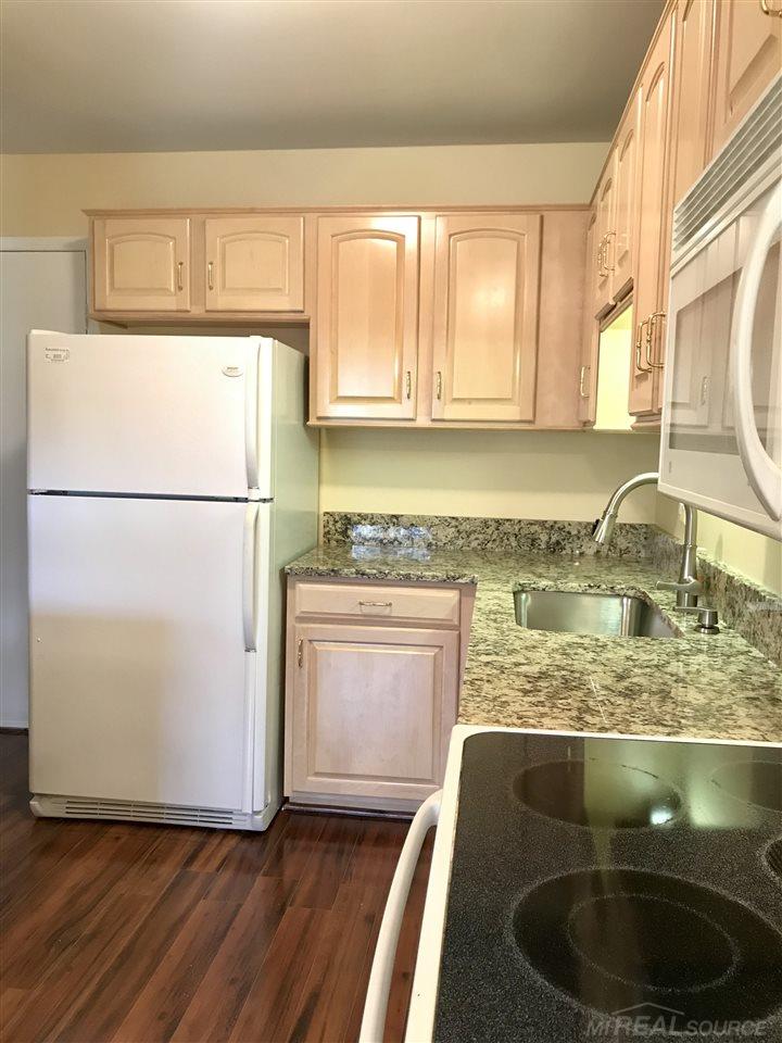 1891 Allenway Court Rochester Hills, MI 48309 - Photo 15 of 46