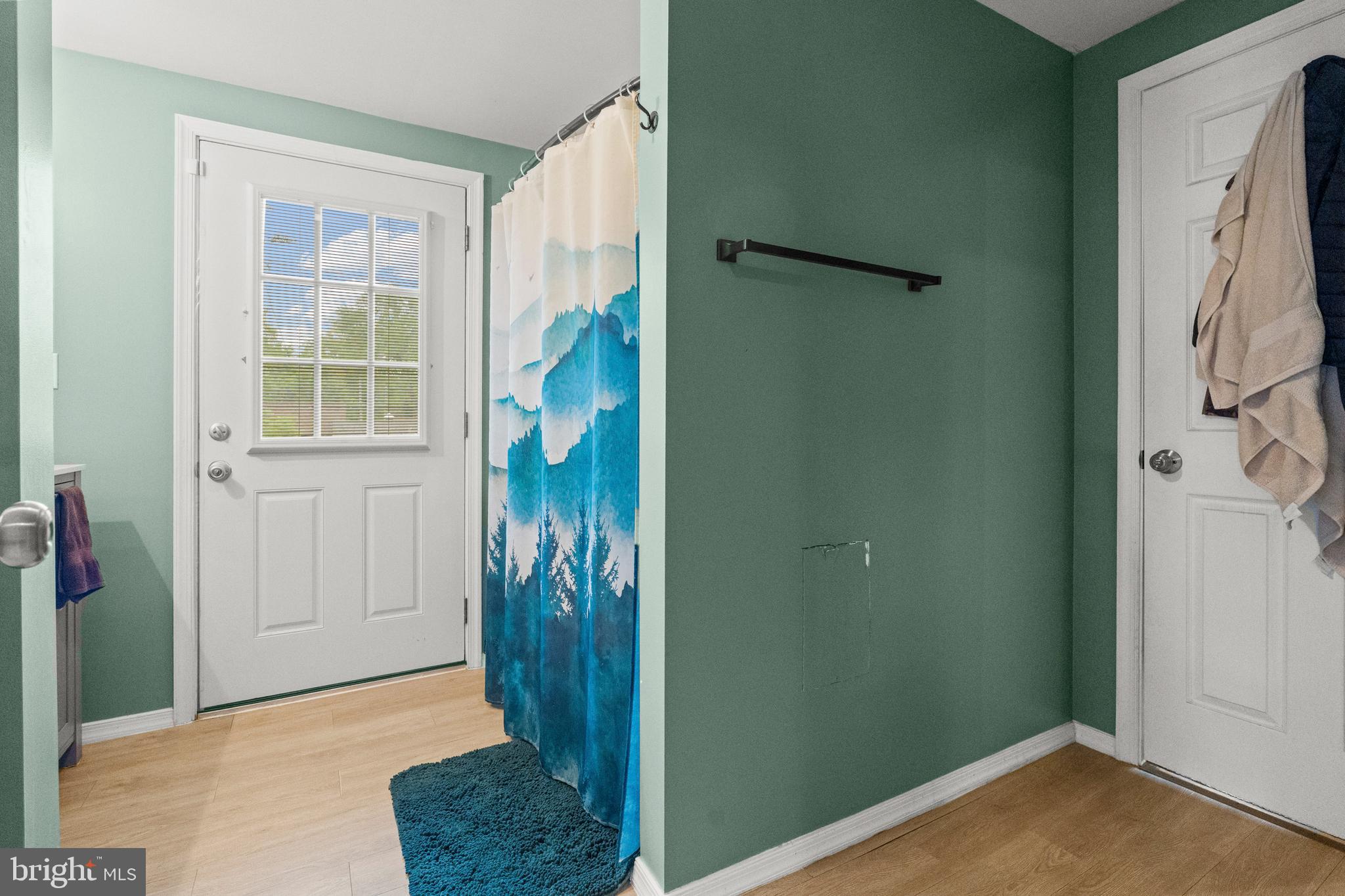831 Joppa Farm Road Joppa, MD 21085 - Photo 23 of 39 2nd floor bath