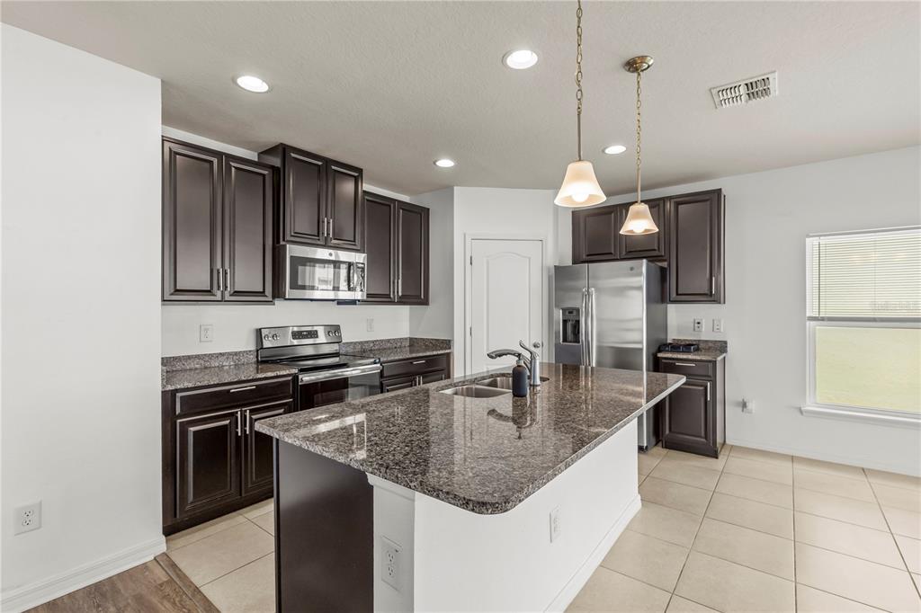 14207 Poke Ridge Drive Riverview, FL 33579 - Photo 10 of 44