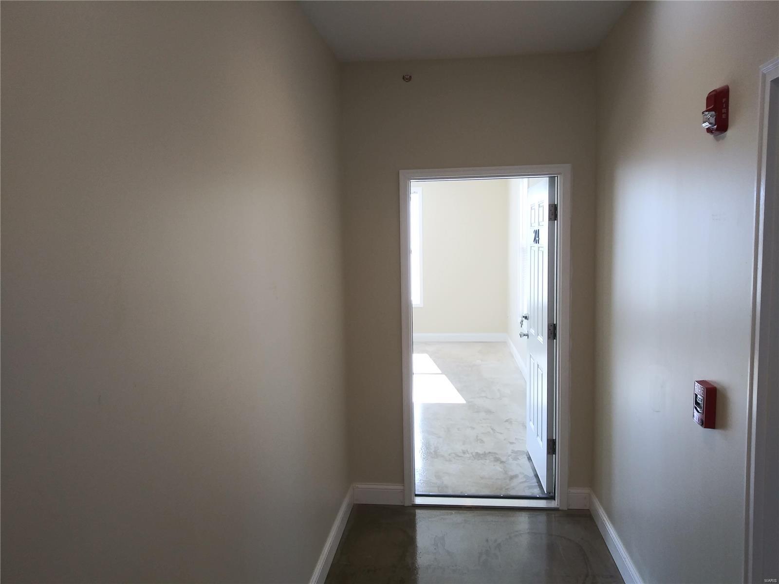 613 South Florissant Road, Unit 202 St. Louis, MO 63135 - Photo 11 of 12