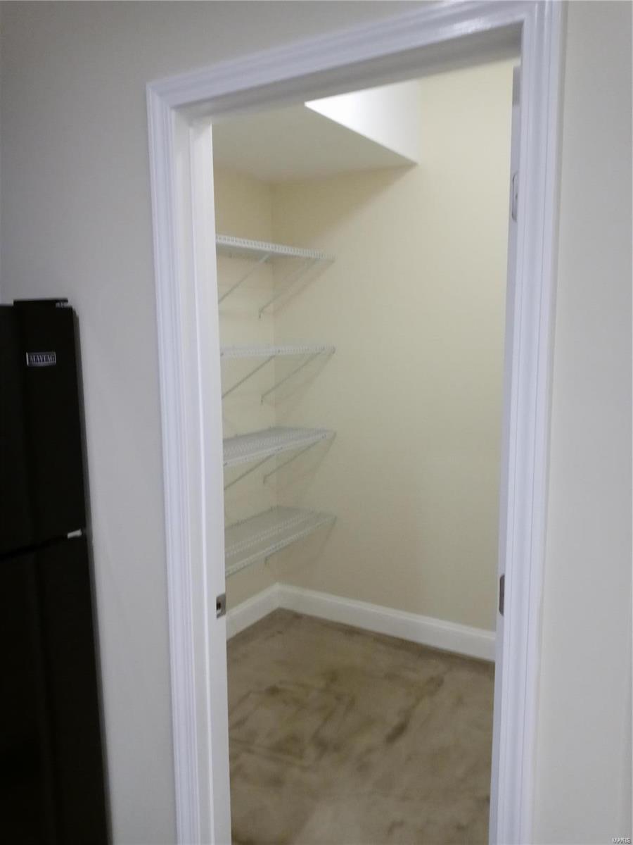 613 South Florissant Road, Unit 202 St. Louis, MO 63135 - Photo 4 of 12