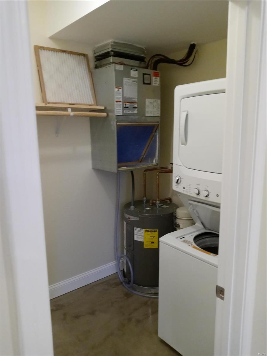 613 South Florissant Road, Unit 202 St. Louis, MO 63135 - Photo 5 of 12