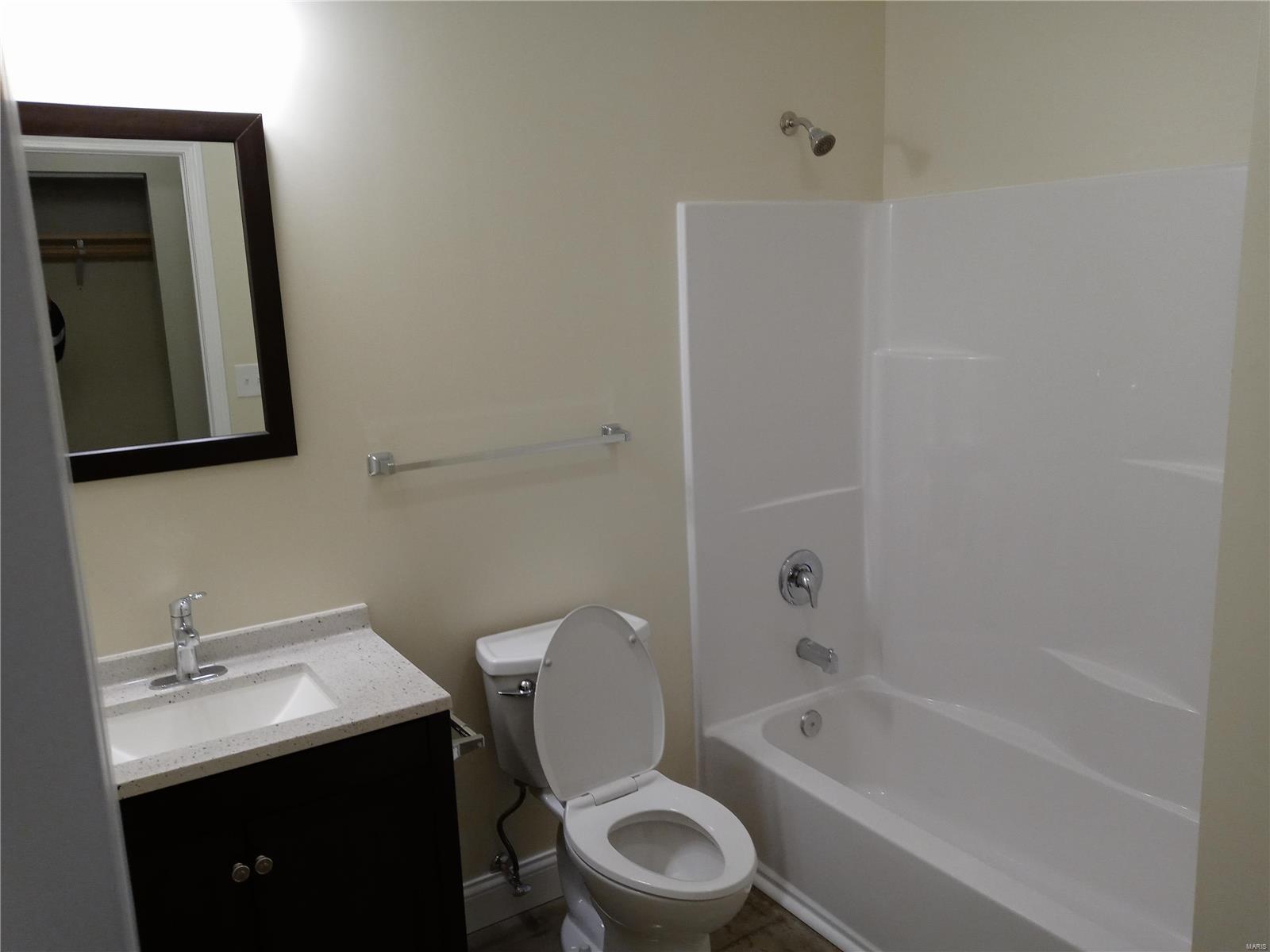 613 South Florissant Road, Unit 202 St. Louis, MO 63135 - Photo 7 of 12