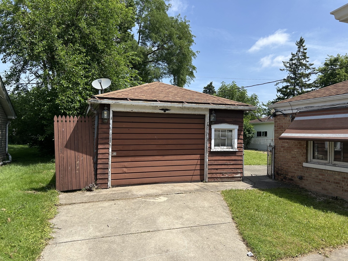 2222 Spruce Road Homewood, IL 60430 - Photo 4 of 21 Gallery Image 4