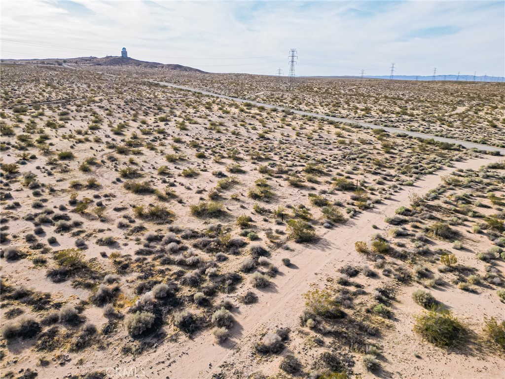 1000 Locust Road Boron, CA 93516 - Photo 20 of 32