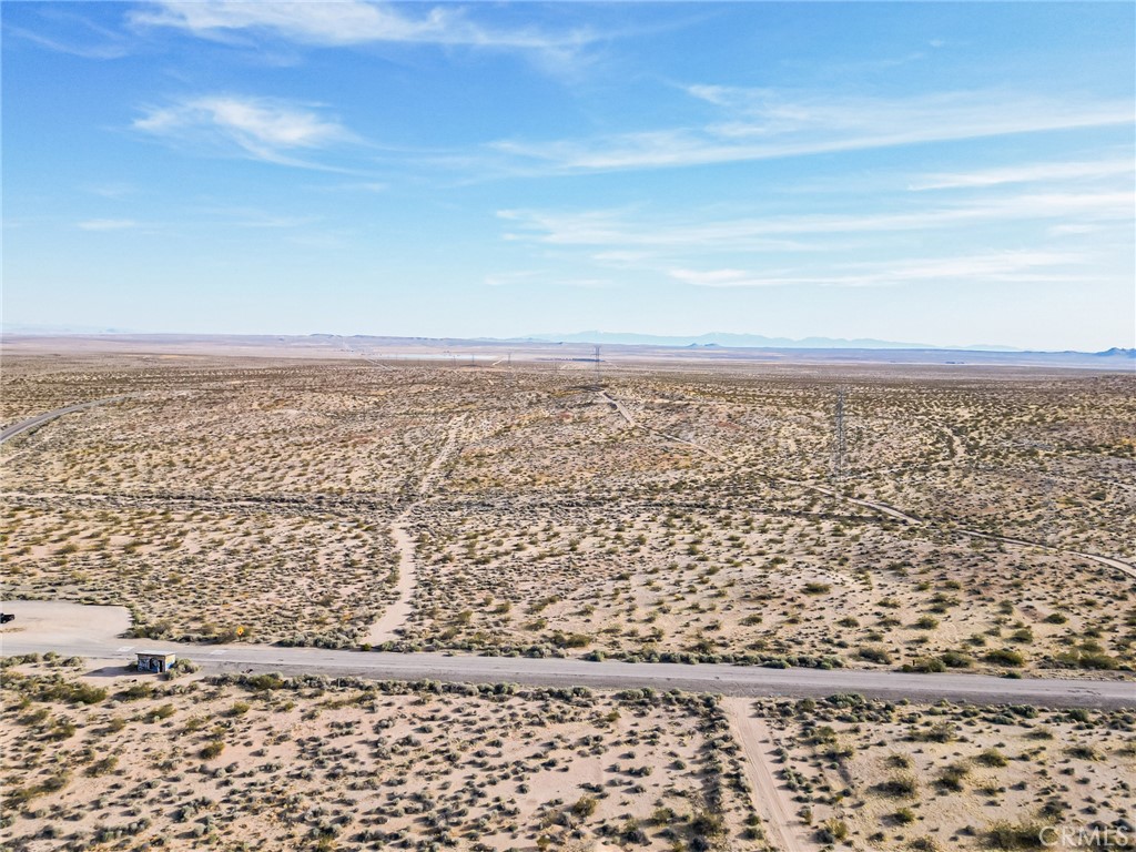 1000 Locust Road Boron, CA 93516 - Photo 5 of 32