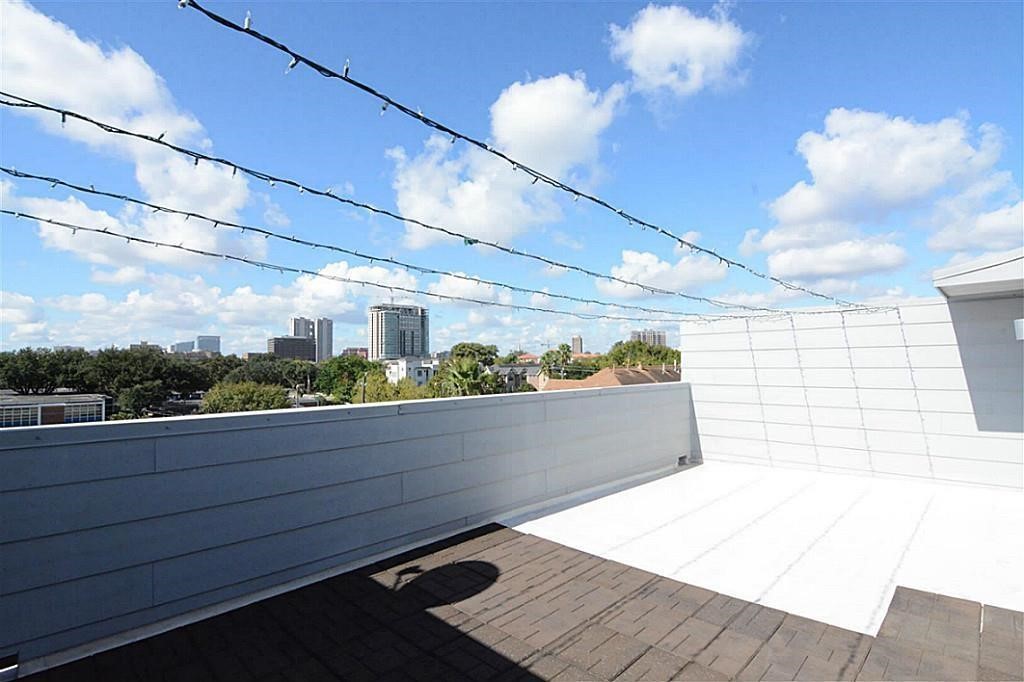 4708 Crawford Street Houston, TX 77004 - Photo 19 of 21 4 th floor- Terrace.
