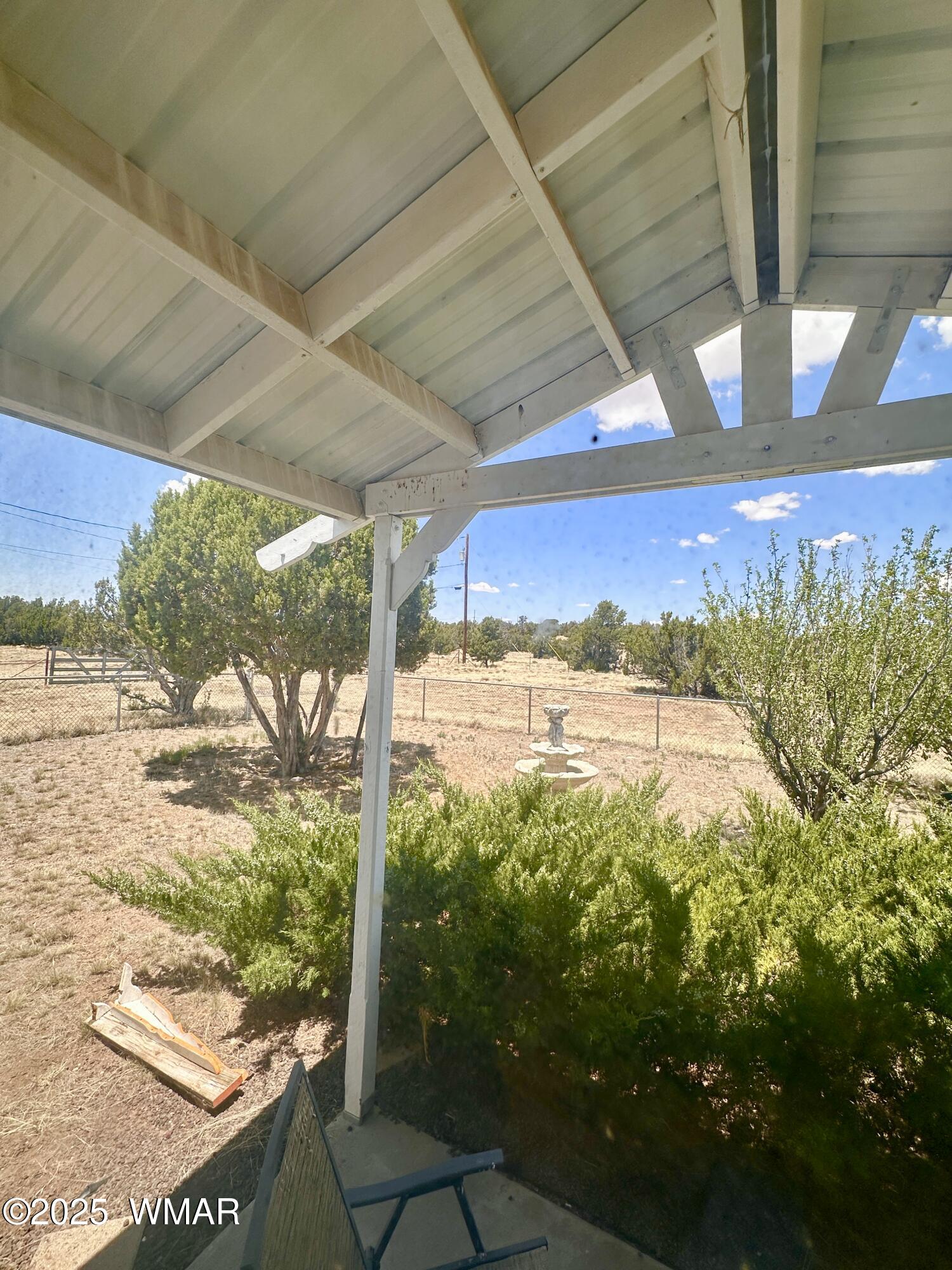 52 County Road Concho, AZ 85924 - Photo 6 of 33 FRONT DOOR VIEW
