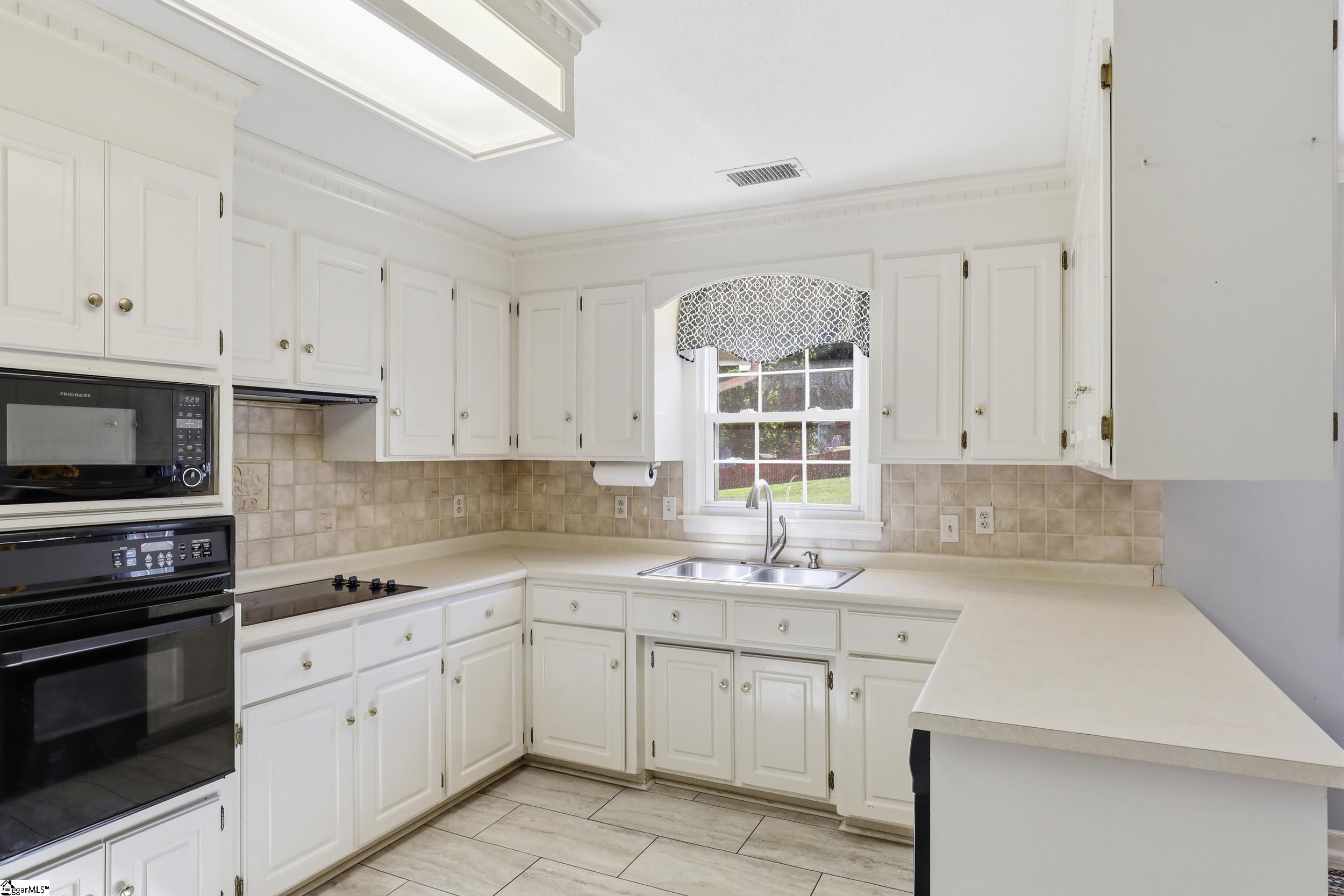 500 Laurel Road Easley, SC 29642 - Photo 15 of 41