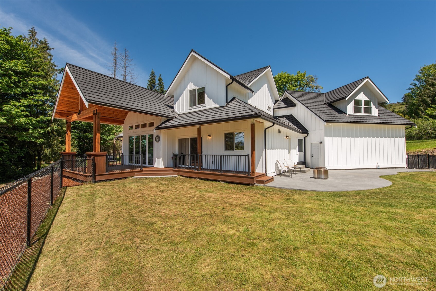 2154 Doe Run Road Sequim, WA 98382 - Photo 4 of 40