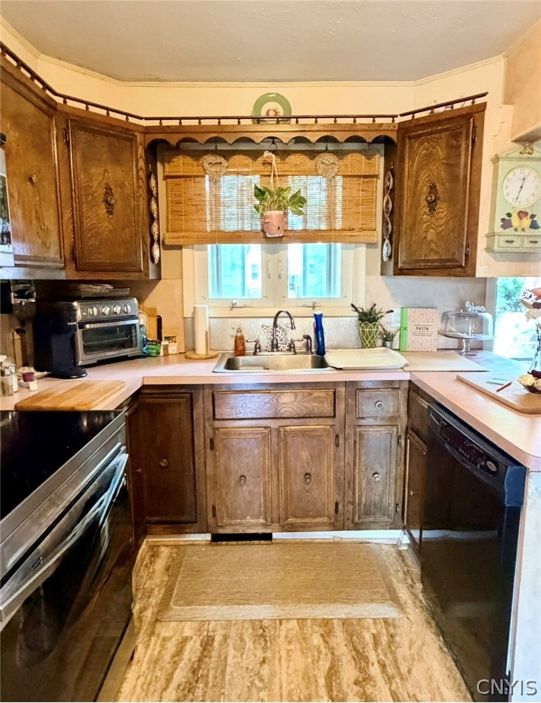 606 Berwick Road South Salina, NY 13208 - Photo 17 of 28