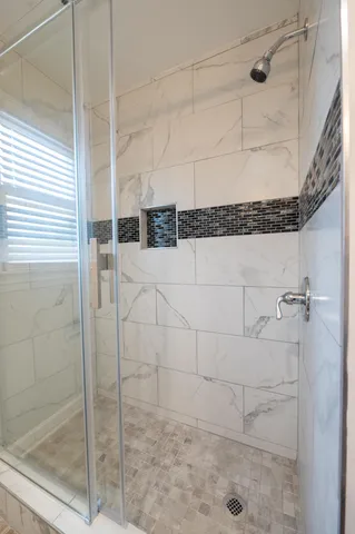 $1,850 | 315 McBrien Road, Unit 2, Chattanooga, TN 37411