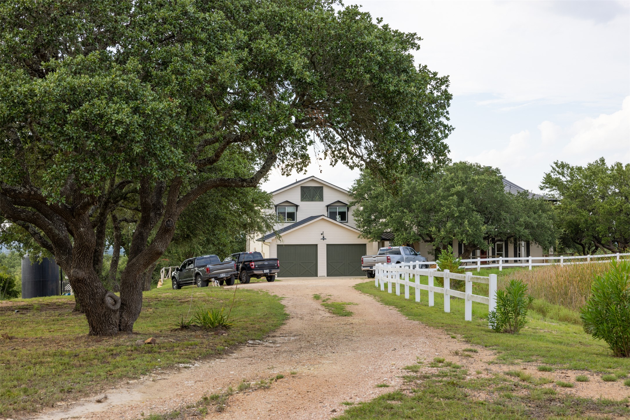 3149 Byrd Ranch Road Johnson City, TX 78636 - Photo 22 of 39 View of front facade featuring driveway