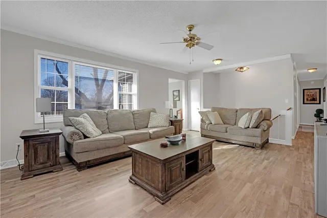 $294,900 | 109 Southeast 421st Road, Warrensburg, MO 64093