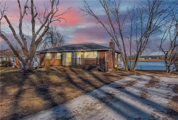 $287,900 | 109 Southeast 421st Road, Warrensburg, MO 64093