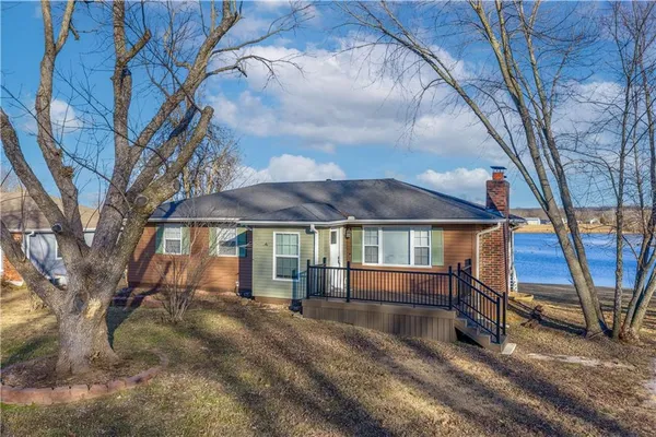 $287,900 | 109 Southeast 421st Road, Warrensburg, MO 64093