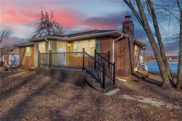 $294,900 | 109 Southeast 421st Road, Warrensburg, MO 64093