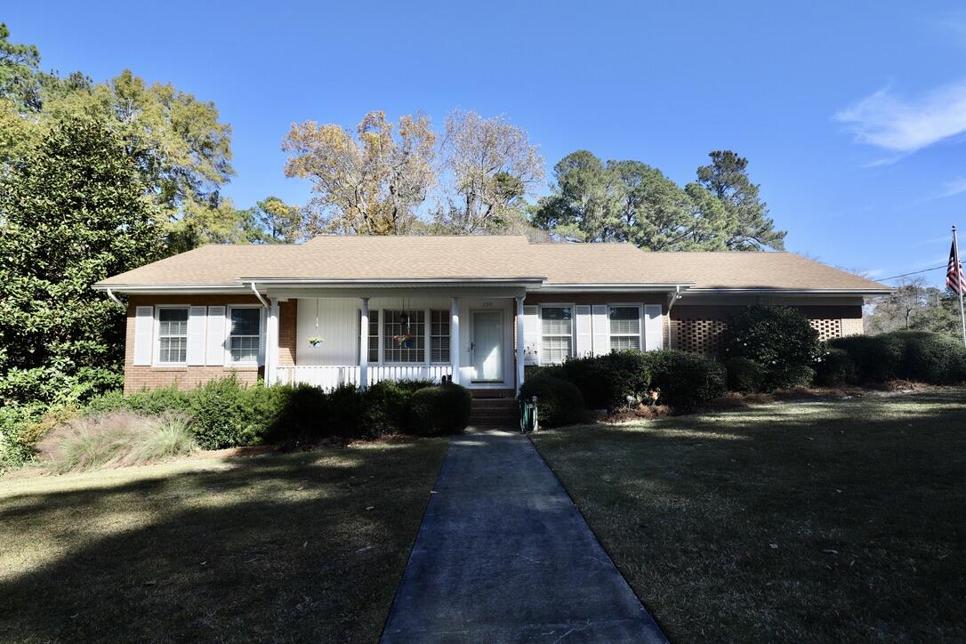 450 Ulmer Street Elloree, SC 29047 - Photo 3 of 117