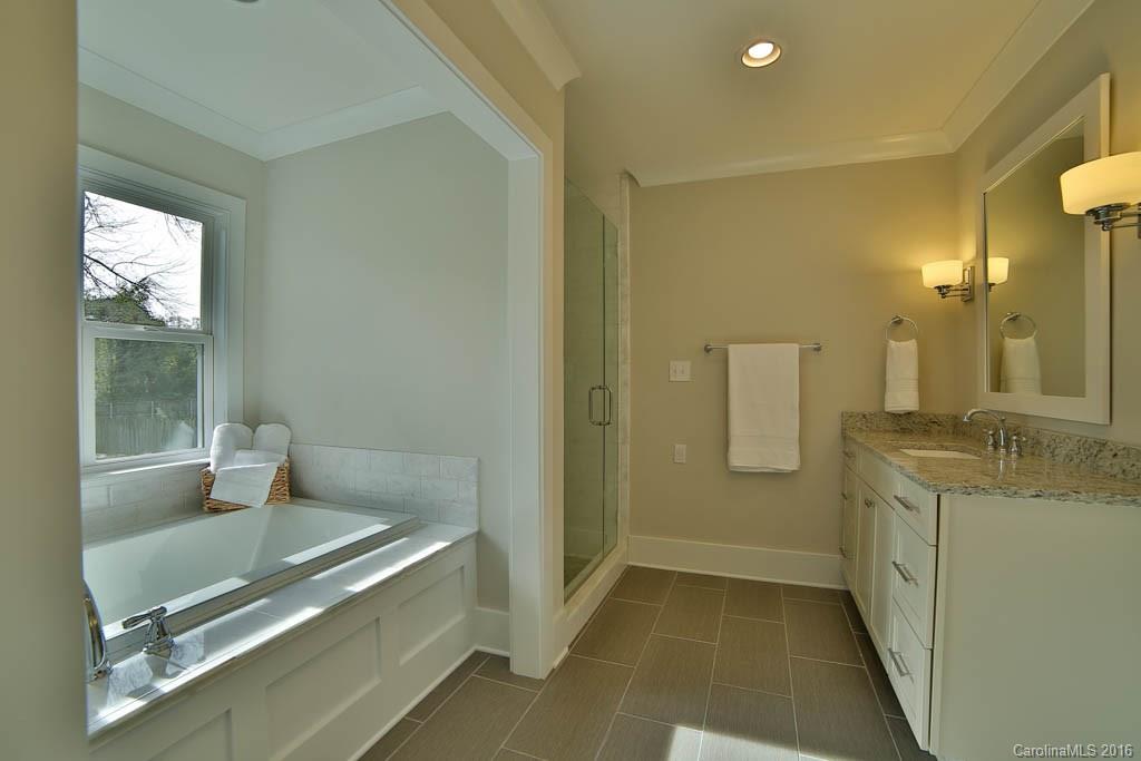 3215 Cambridge Road Charlotte, NC 28209 - Photo 13 of 20