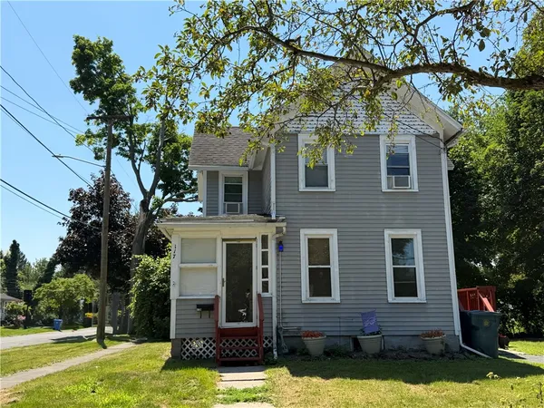$1,500 | 117 Pollard Avenue, Unit UPSTAIRS, Rochester, NY 14612