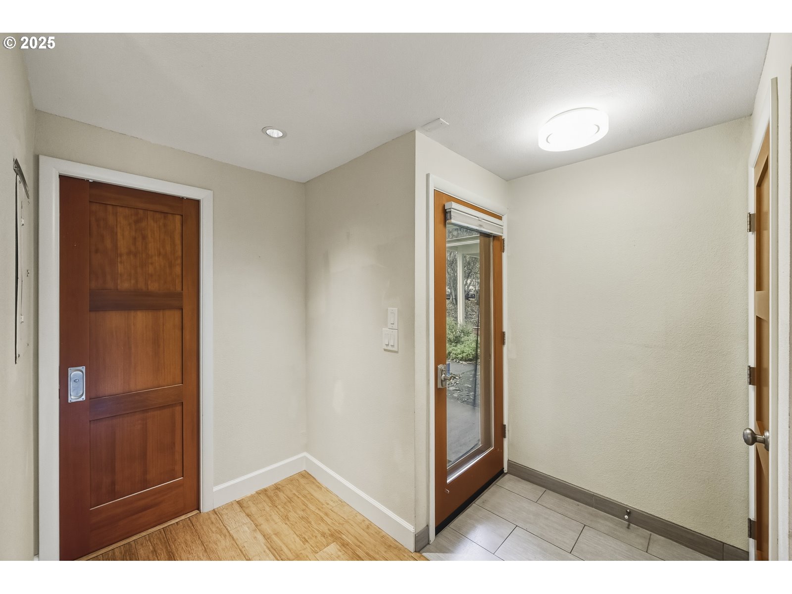 4387 Southwest 94th Avenue Portland, OR 97225 - Photo 3 of 48