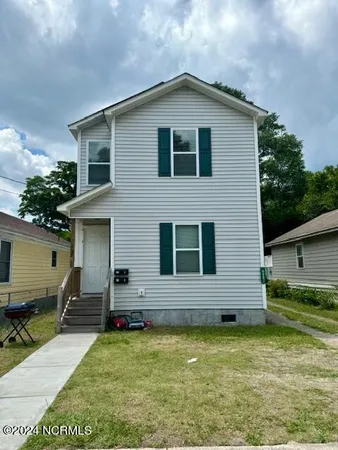 $1,250 | 609 North 8th Street, Unit B, Wilmington, NC 28401