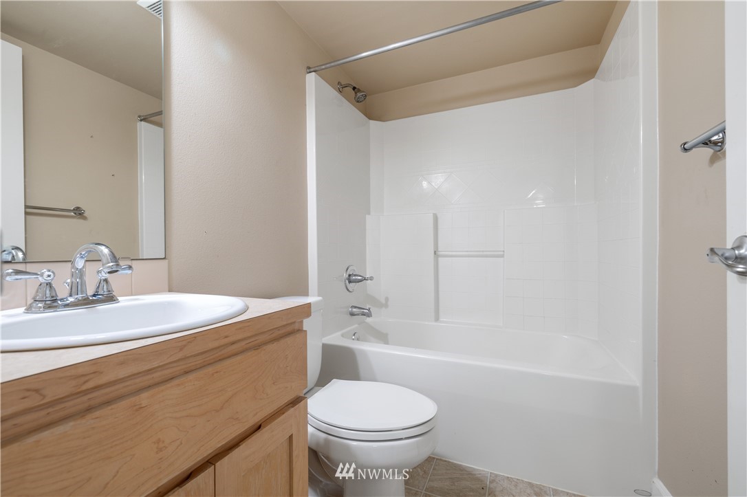 1384 Ridgeview Loop Southwest Tumwater, WA 98512 - Photo 19 of 24 Gallery Image 19